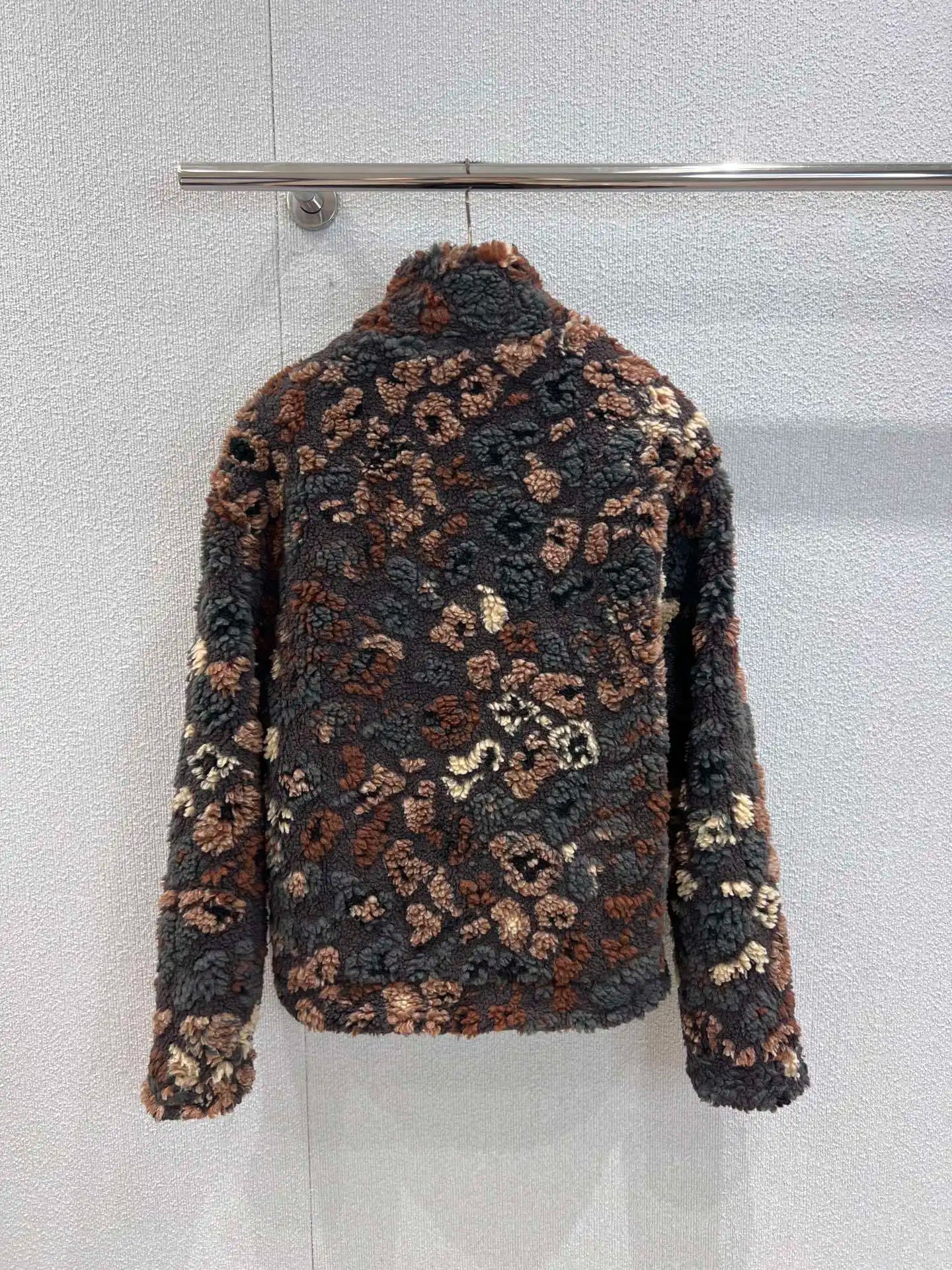 The 2025 winter new fashion women's jacket top reversible Sherpa coat unique winter wool jacket warm oversized coat street style