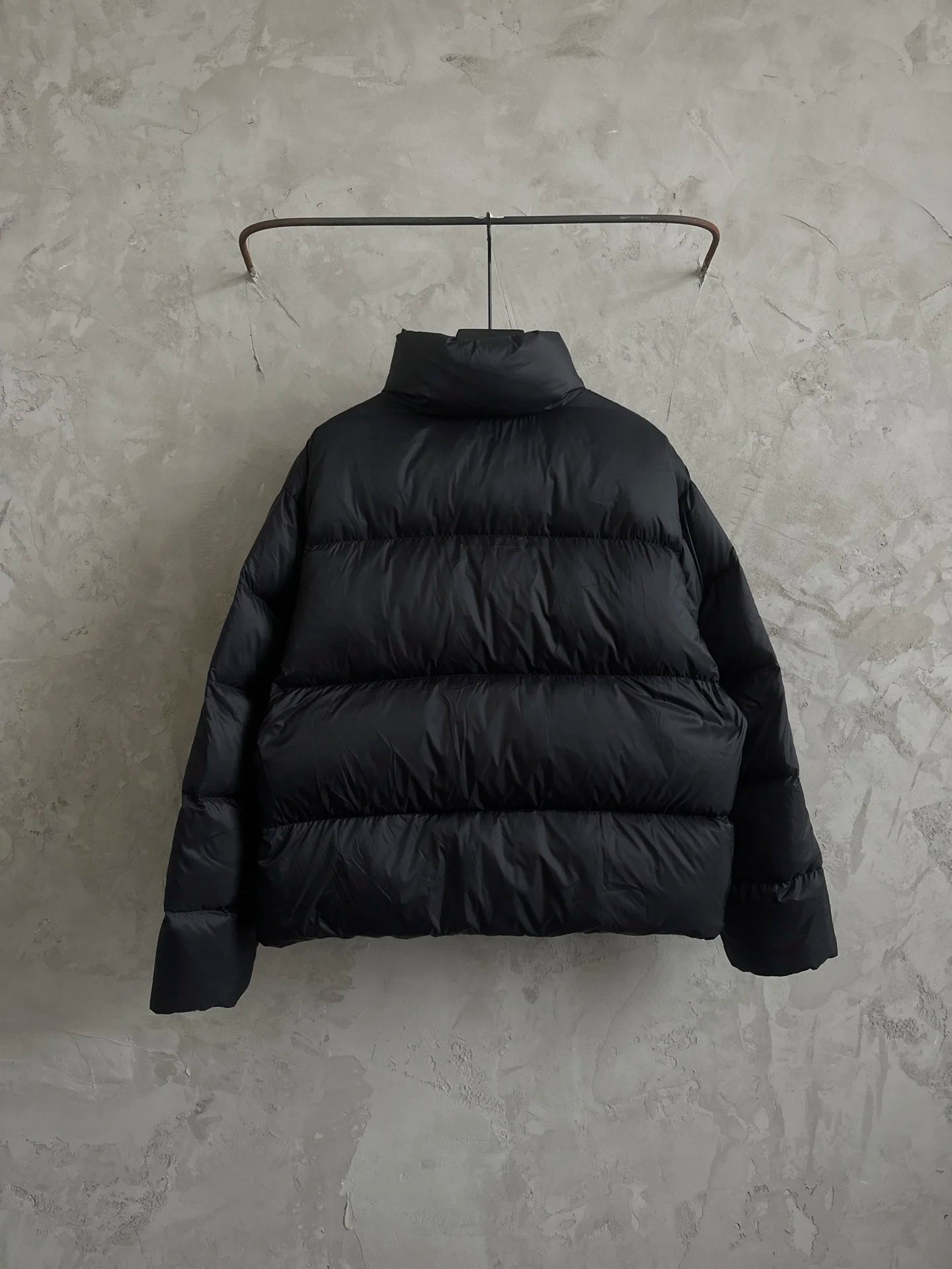 High Quality Winter Women's Casual Fashion Embroidery Letters Zipper Stand-Up Collar Solid Thermal Down Jacket JQ040