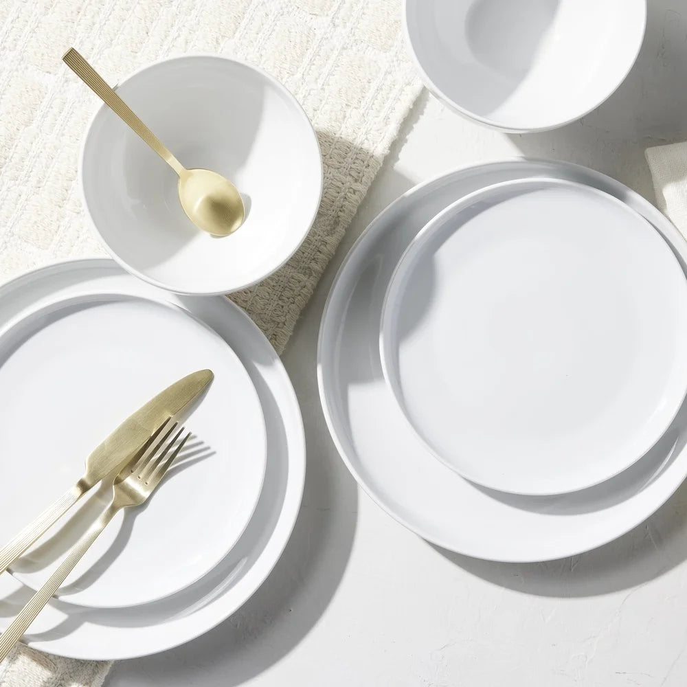 2 Pack Porcelain Dinner Plates Microwave Safe Dishwasher Safe Modern Classic Design Round Plates Durable Kitchen Dinnerware