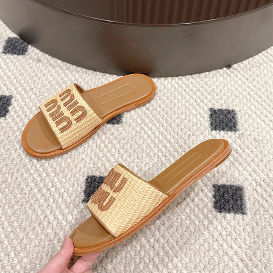 Designer Sandals Women's Flat Leather Non-slip Slippers Summer Triangle Printed Slippers Comfortable Casual Beach Sandals