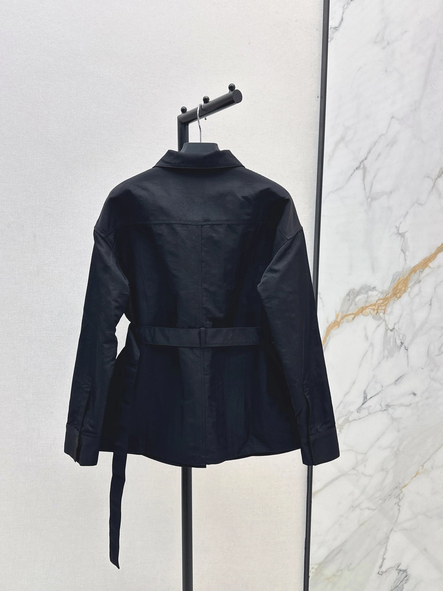 2025 Autumn and Winter Latest Women's Loose Simple Shirt-style Functional Button Jacket Cool and Stylish Slimming Women's Coat