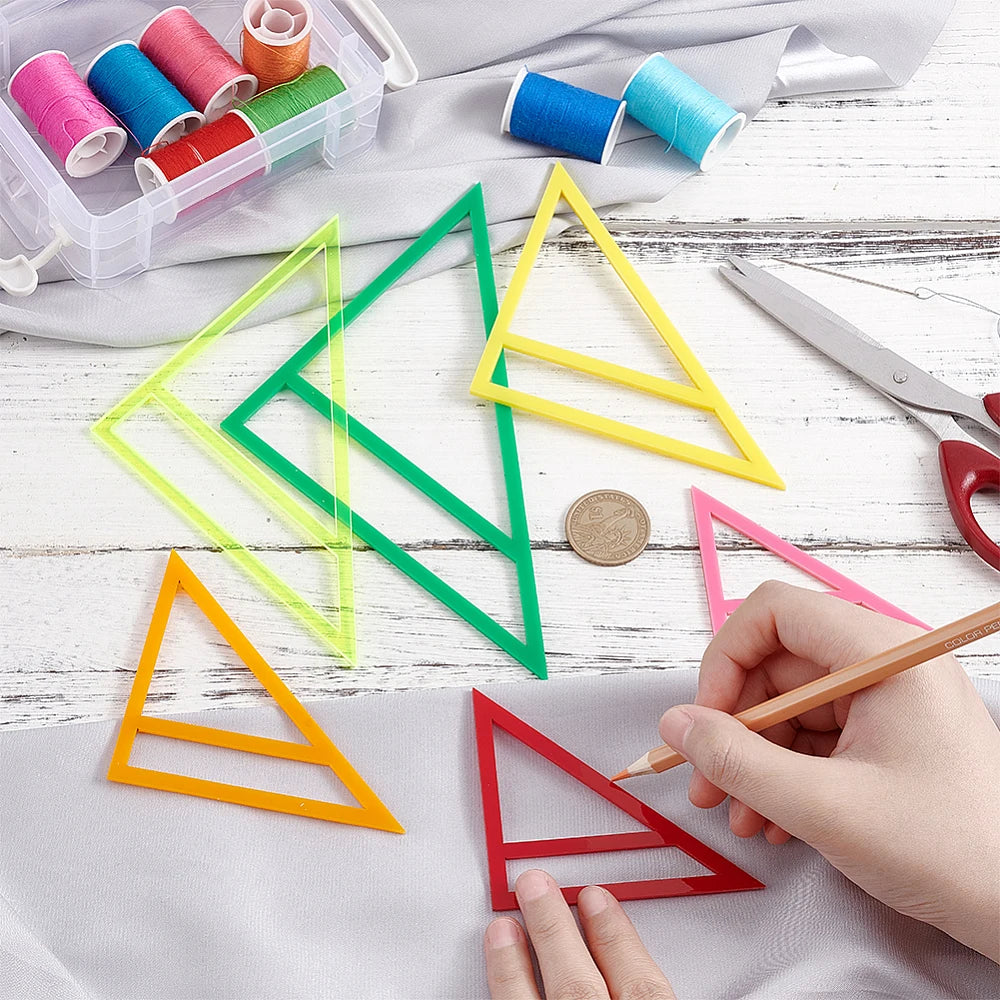 6Pcs Dog Bandana Sewing Template Set Small Reversible Triangle Sewing Quilting Acrylic Quilting Template Stencil for Small Dogs