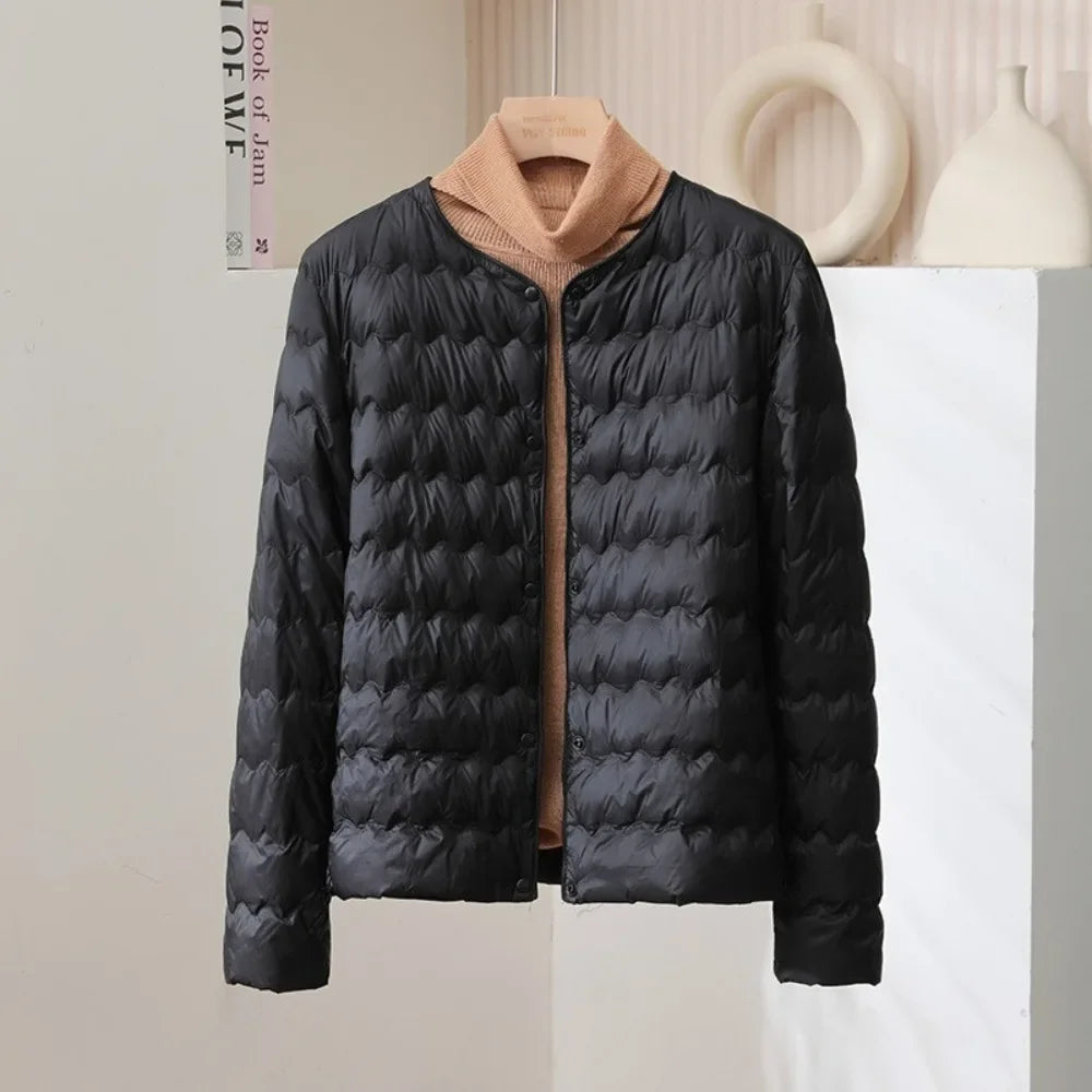 White Duck Down Coat 2025 New Down Jacket Woman Autumn Winter 90% Liner Ultralight Thin Portable Puffer Jacket Keep Short Coat