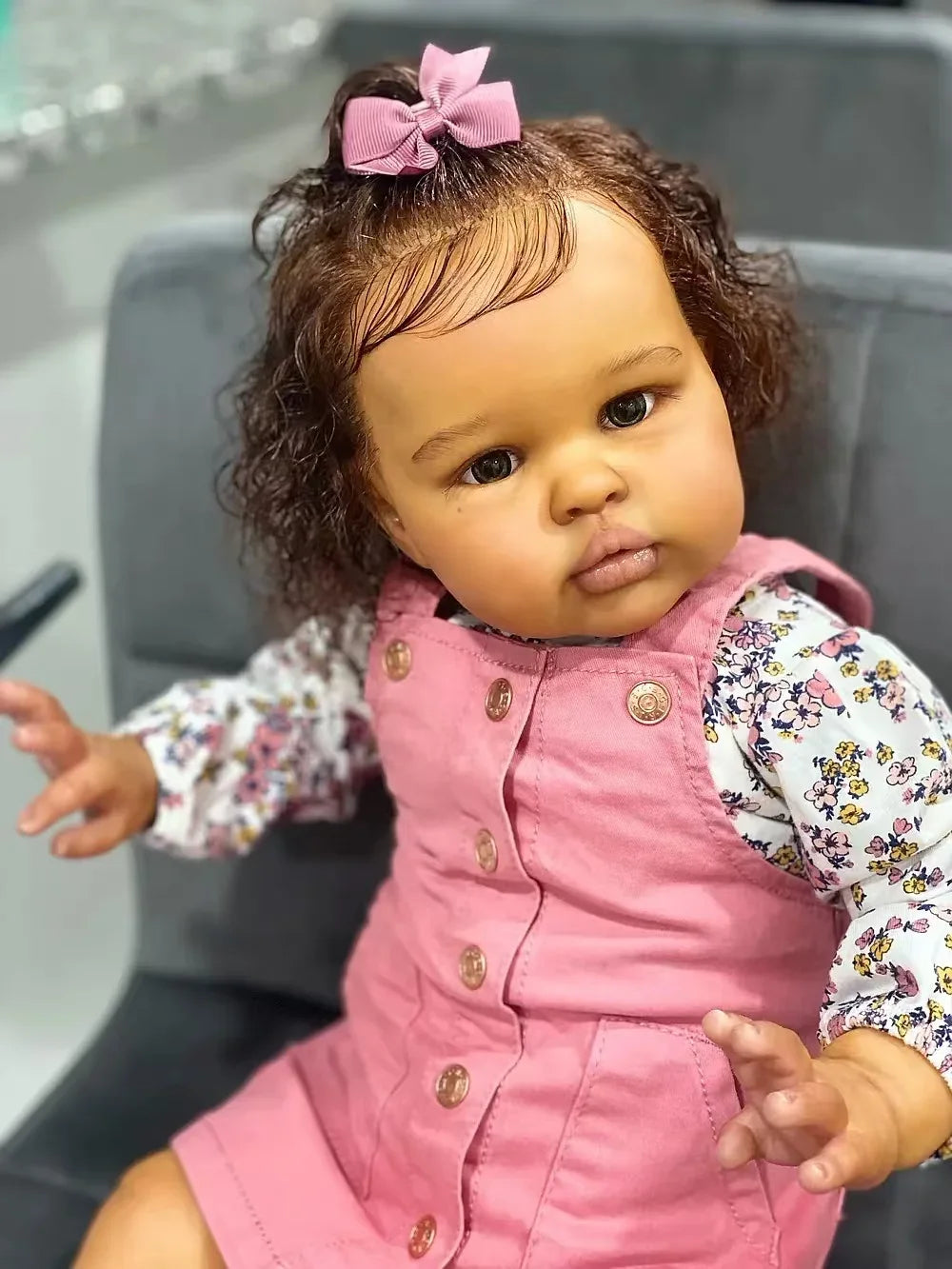 1PC Lifelike Reborn Baby Doll 24Inch Ellie Toddler Newborn Doll Soft Touch Dark Skin Art Doll with Hand Root Hair