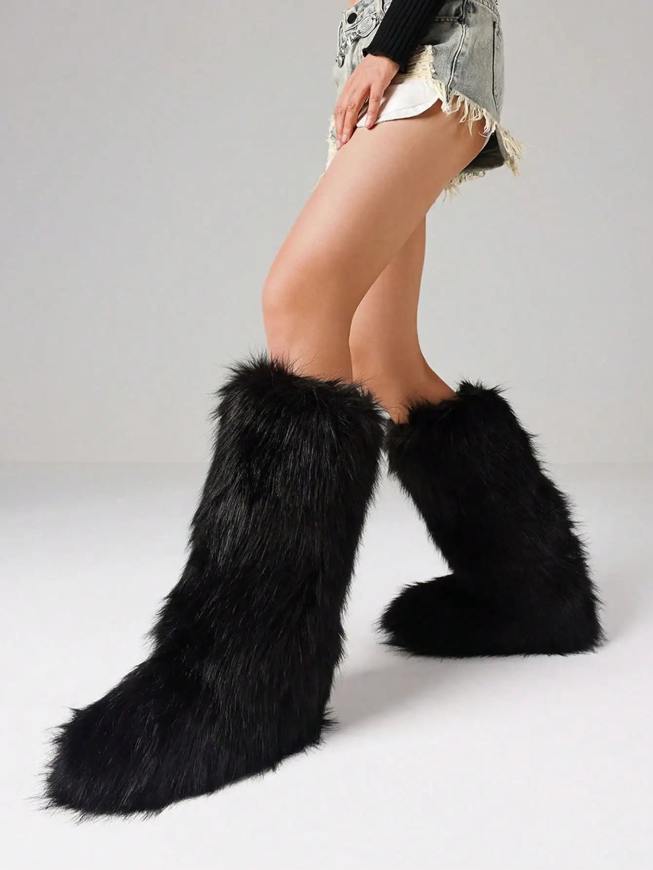 Furry Fluffy Women Snow Boots Warmplush Knee High Flats Luxury Fashion Punk Goth Cosplay Women Winter Shoes