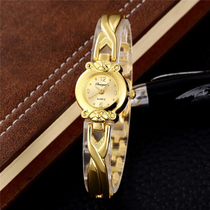 Fashion Gold Vintage Watch for Women Luxury Elegant Quartz Watch Women's Pattern Bracelet Casual Wristwatches Reloj Mujer