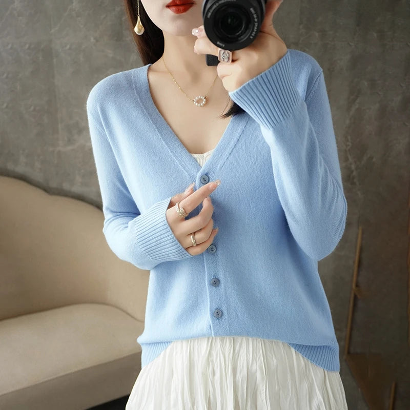 2025 New V-Neck Temperament Small Fragrant Wind Women Loose Sweater Sweater All Sweater Coat Special Offer Cardigan ZHI D035