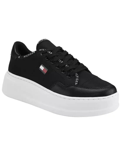 Tommy Hilfiger | Women's Grazie Lightweight Lace Up Sneakers