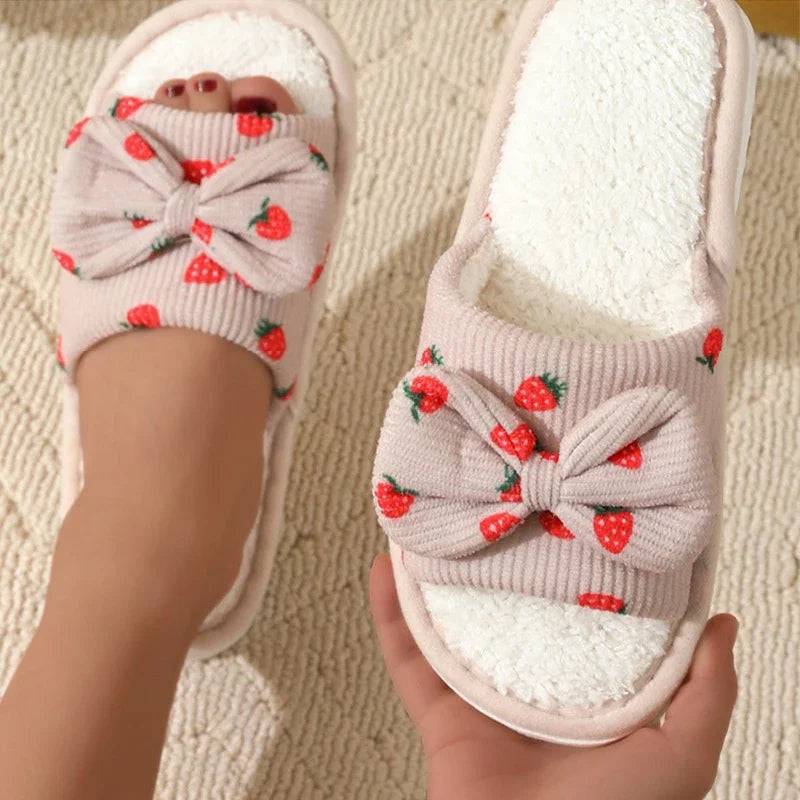 Lovely Girls Pink Strawberry Winter Home Slippers Soft Fur Furry Indoor Flat Shoes Woman Comfort Non Slip Bedroom Slippers Slide