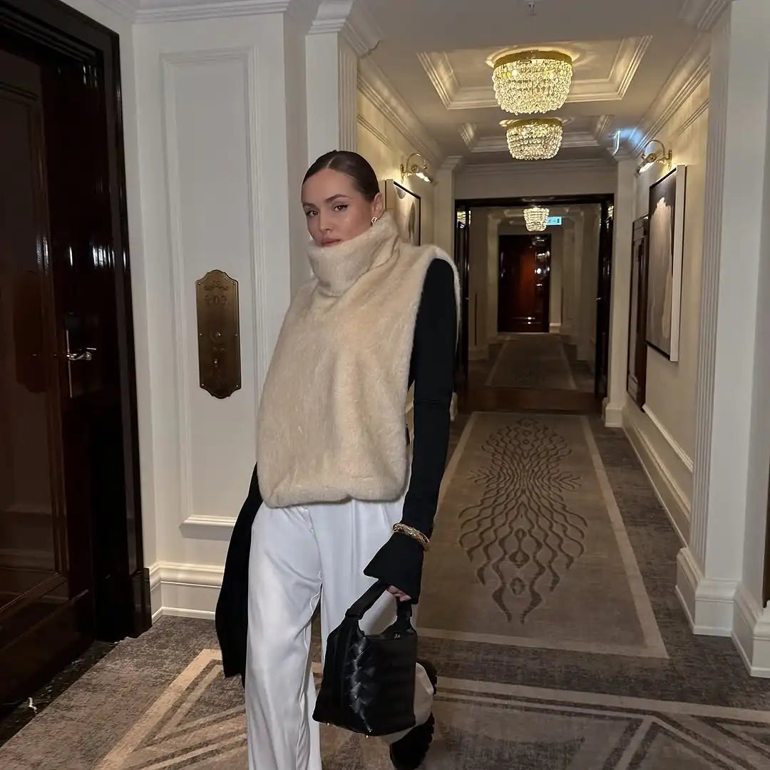 Winter Lady Luxurious Lapel Faux Fur Coats Fashion High Street Long Sleeve Oversize Cardigan Jacket Thick Warm Female Outerwear