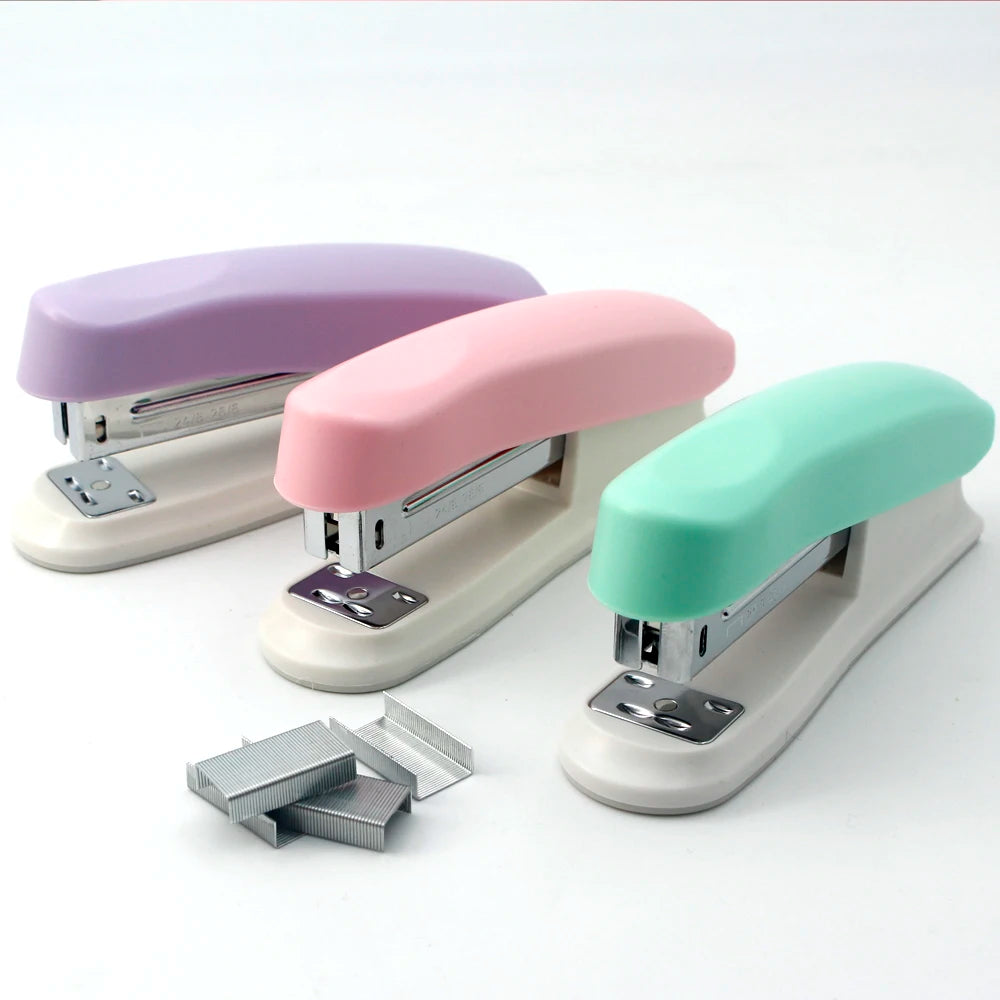 Macaron-colored desktop stapler, stylish, cute, easy to use, and durable, suitable for 24mm/26mm staples, perfect for school