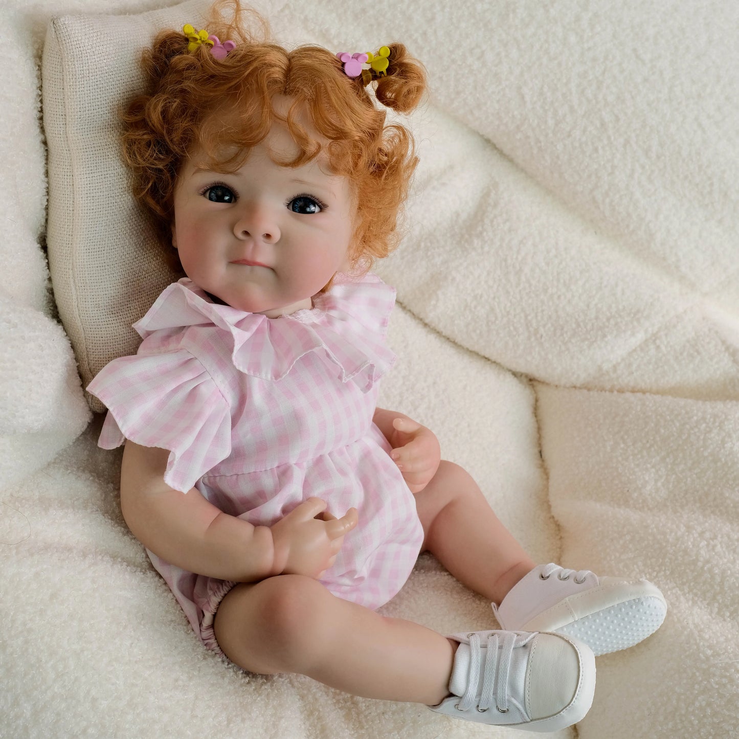 1PC 45 cm 18 inches, a reborn baby girl who can stand, a vivid, fully soft Winnie's body doll, a cute birthday gift for a toddle