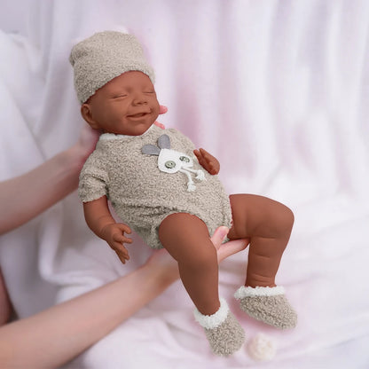 17.7 inches/2.7kg all silicone cute baby girl reincarnation doll natural sweet smile+closed eye design is the best gift