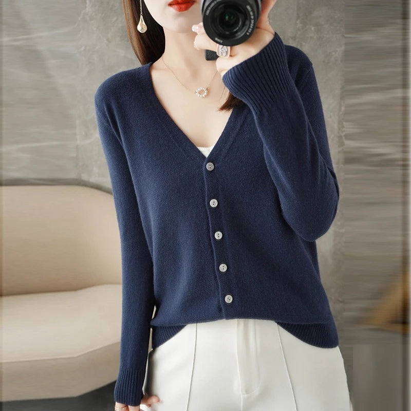 2025 New V-Neck Temperament Small Fragrant Wind Women Loose Sweater Sweater All Sweater Coat Special Offer Cardigan ZHI D035