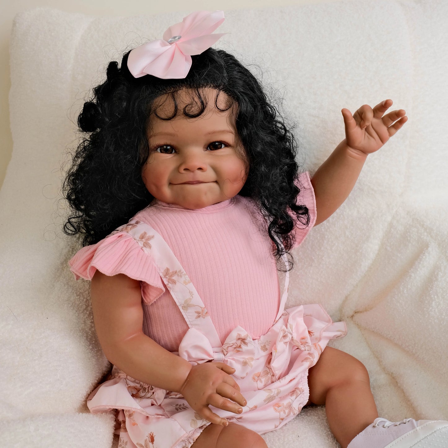 1PC 24 "weight pink raw doll with soft vinyl limbs and body - includes clothes, accessories, soothing items and bottles