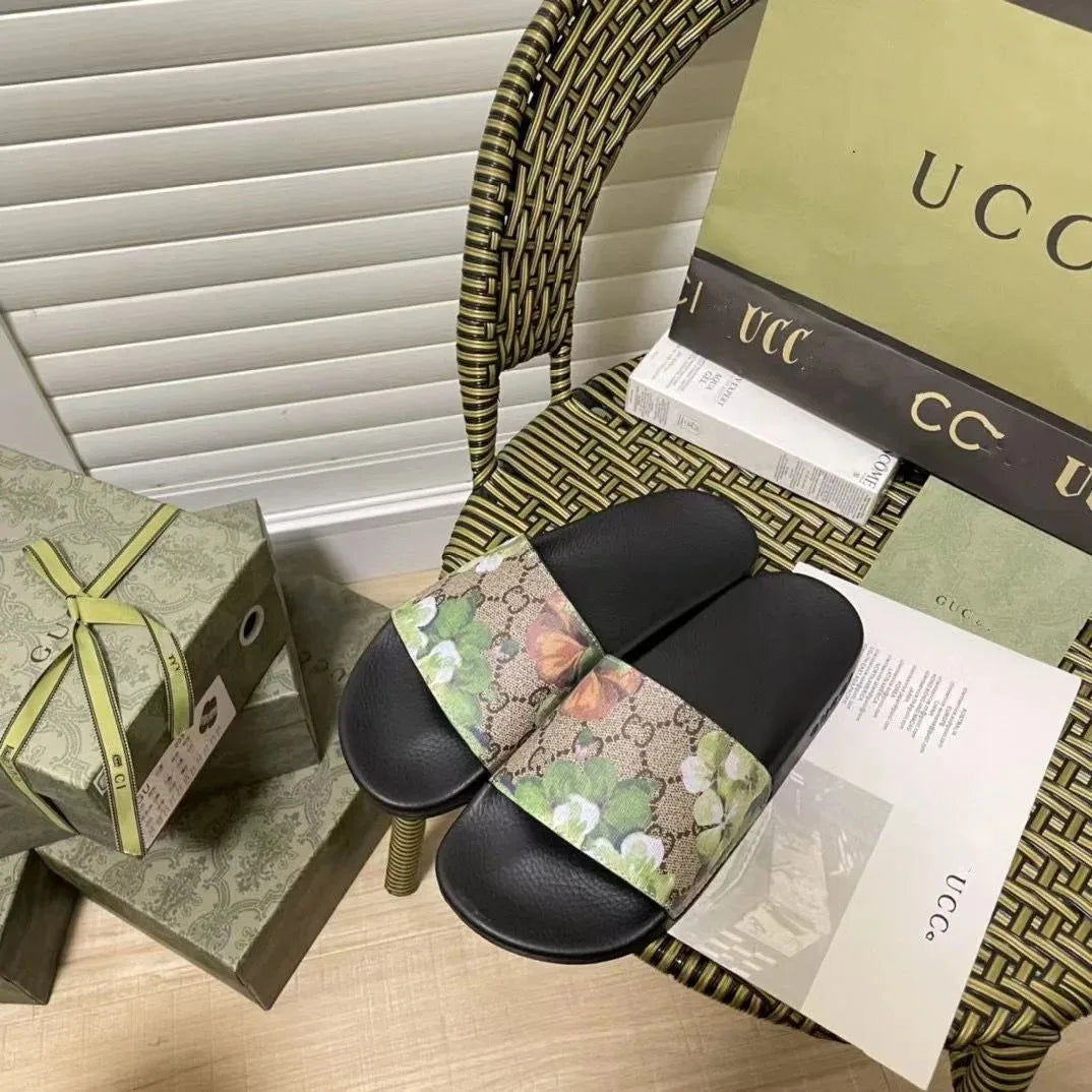 25 explosive slippers summer fashion outside wear women couples new striped thick soles non-slip word home bath bathroom