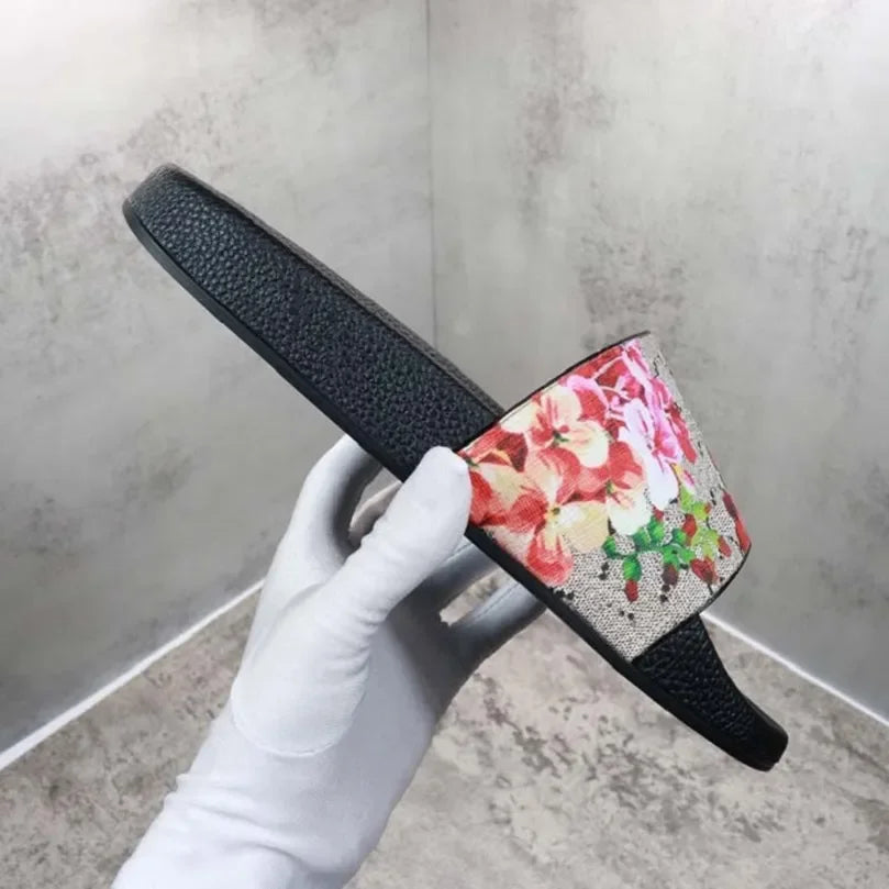 Designer Slipper Slides Floral Slide Sandal Rubber Beach Summer Slippers Flat Thick Sole Bathroom Home Shoes Slipper4