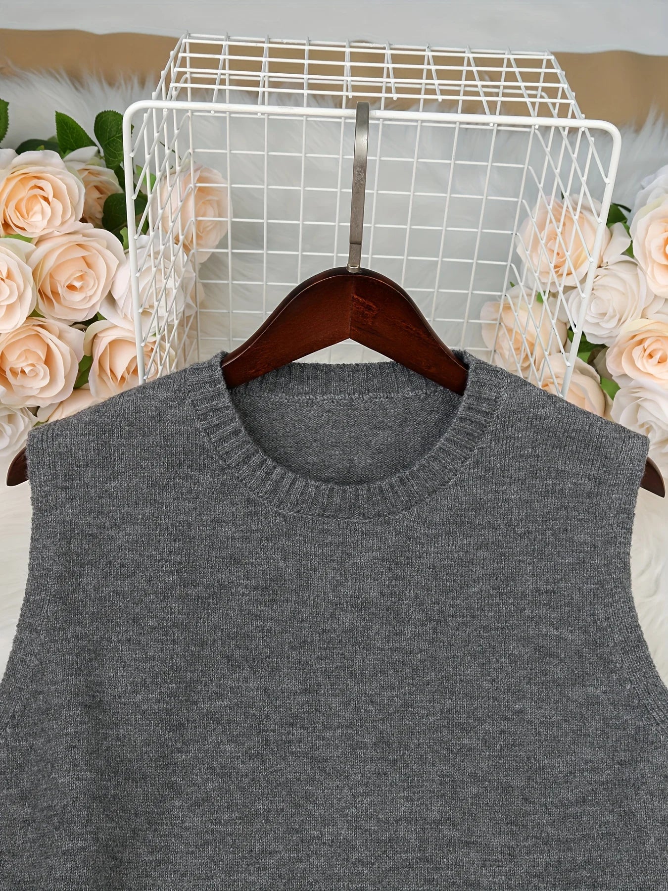 Autumn and Winter New Fashion Woman Sweater Knit Vest - Round Neck Sleeveless Pullover Loose-Fit Top