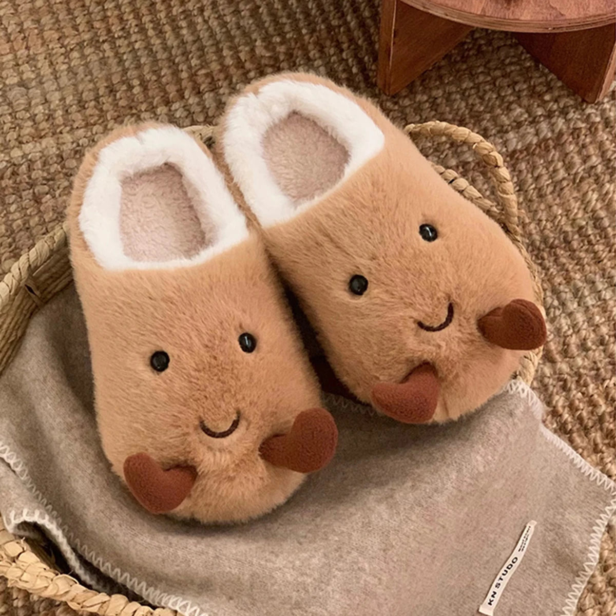 Fun Croissant Bread Cotton Slippers for Men and Women, Winter Couple Home Use, Thick-Soled Non-Slip Home Slippers for Women