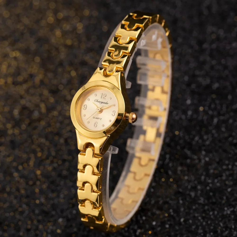 Fashion Gold Vintage Watch for Women Luxury Elegant Quartz Watch Women's Pattern Bracelet Casual Wristwatches Reloj Mujer
