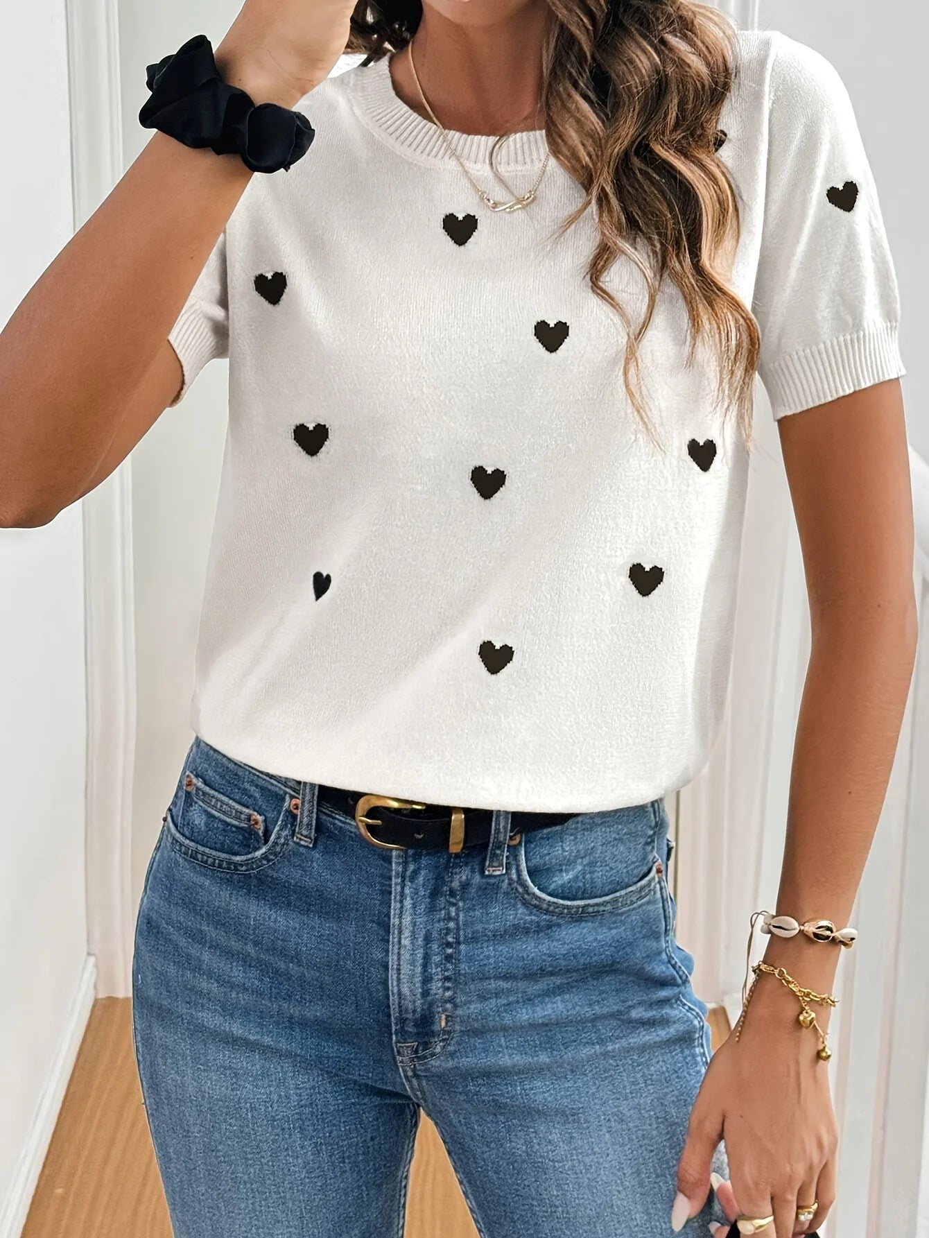 Autumn and Winter New Fashion Woman Sweater Casual Simple Knitted Round Neck Short Sleeve Tops Women's Clothing