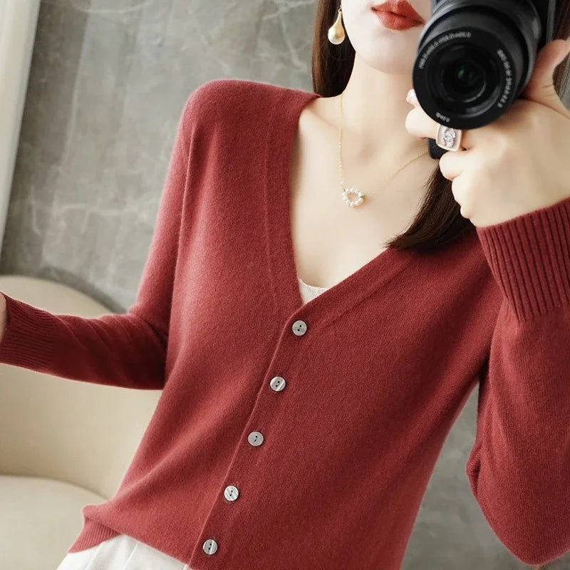2025 New V-Neck Temperament Small Fragrant Wind Women Loose Sweater Sweater All Sweater Coat Special Offer Cardigan ZHI D035
