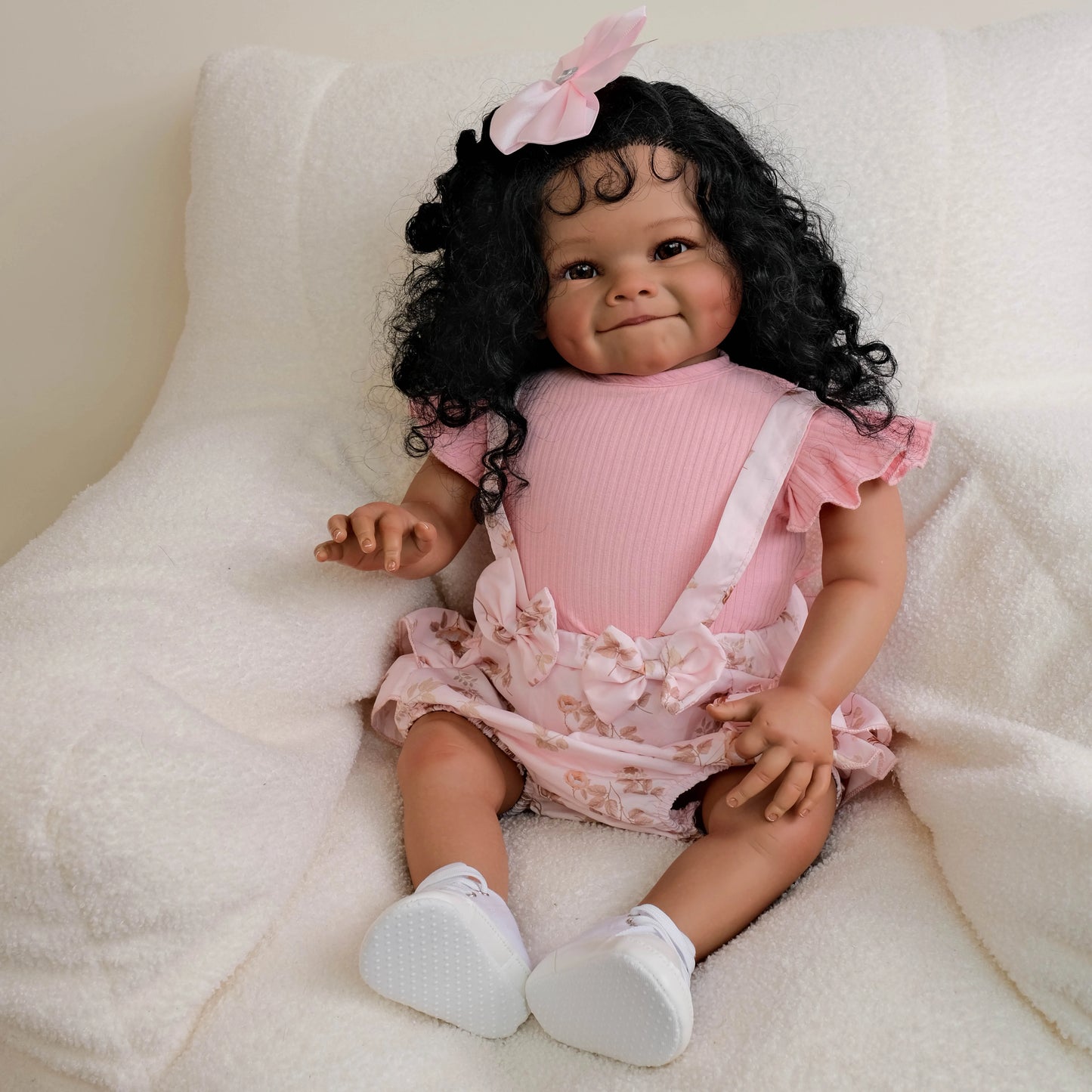 1PC 24 "weight pink raw doll with soft vinyl limbs and body - includes clothes, accessories, soothing items and bottles