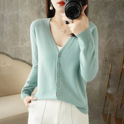 2025 New V-Neck Temperament Small Fragrant Wind Women Loose Sweater Sweater All Sweater Coat Special Offer Cardigan ZHI D035