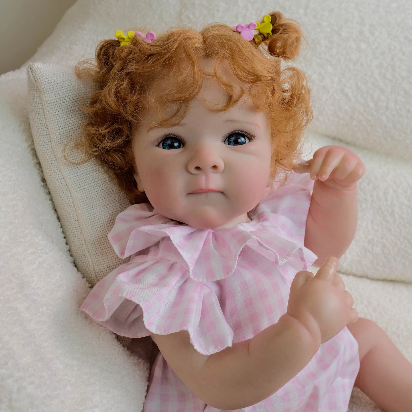 1PC 45 cm 18 inches, a reborn baby girl who can stand, a vivid, fully soft Winnie's body doll, a cute birthday gift for a toddle