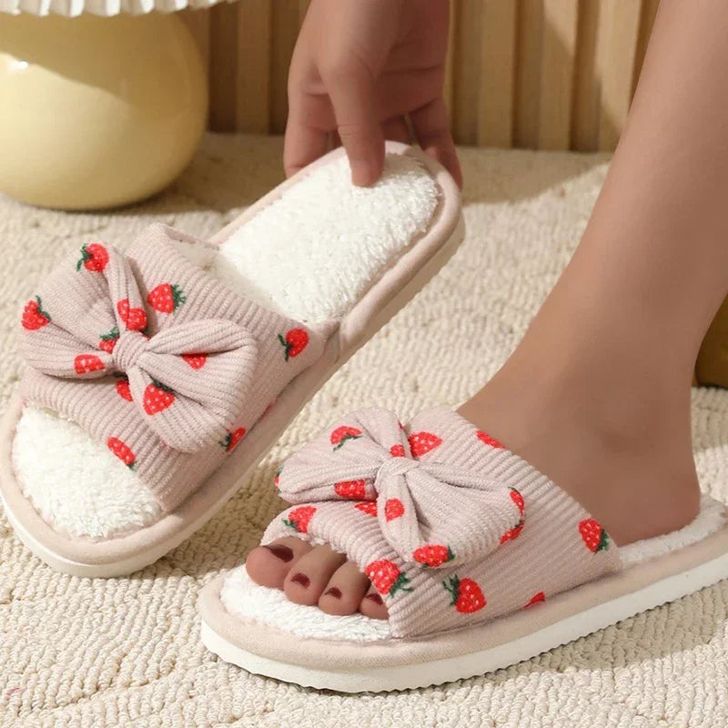 Lovely Girls Pink Strawberry Winter Home Slippers Soft Fur Furry Indoor Flat Shoes Woman Comfort Non Slip Bedroom Slippers Slide