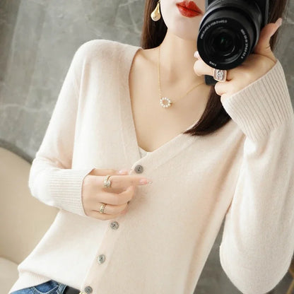 2025 New V-Neck Temperament Small Fragrant Wind Women Loose Sweater Sweater All Sweater Coat Special Offer Cardigan ZHI D035