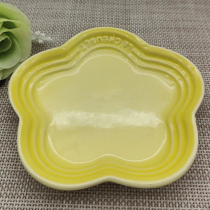 Plum Blossom Small Plate 5.5Inches 14cm Rainbow Sauce Plate Flower Shaped Pet Gradual Spike Bone Plate Tableware Ceramic Dishs